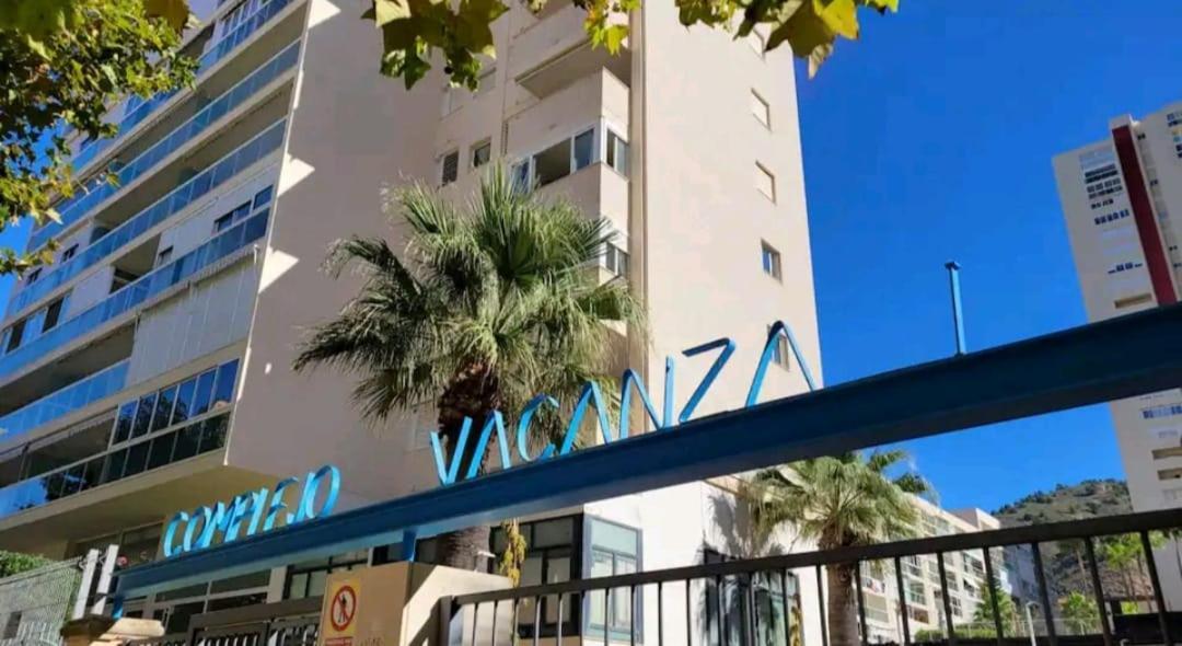 Apartament Vacanza Luxury Complex- Parking , Pool Only In The Summer , Rincon De Loix Benidorm Zewnętrze zdjęcie