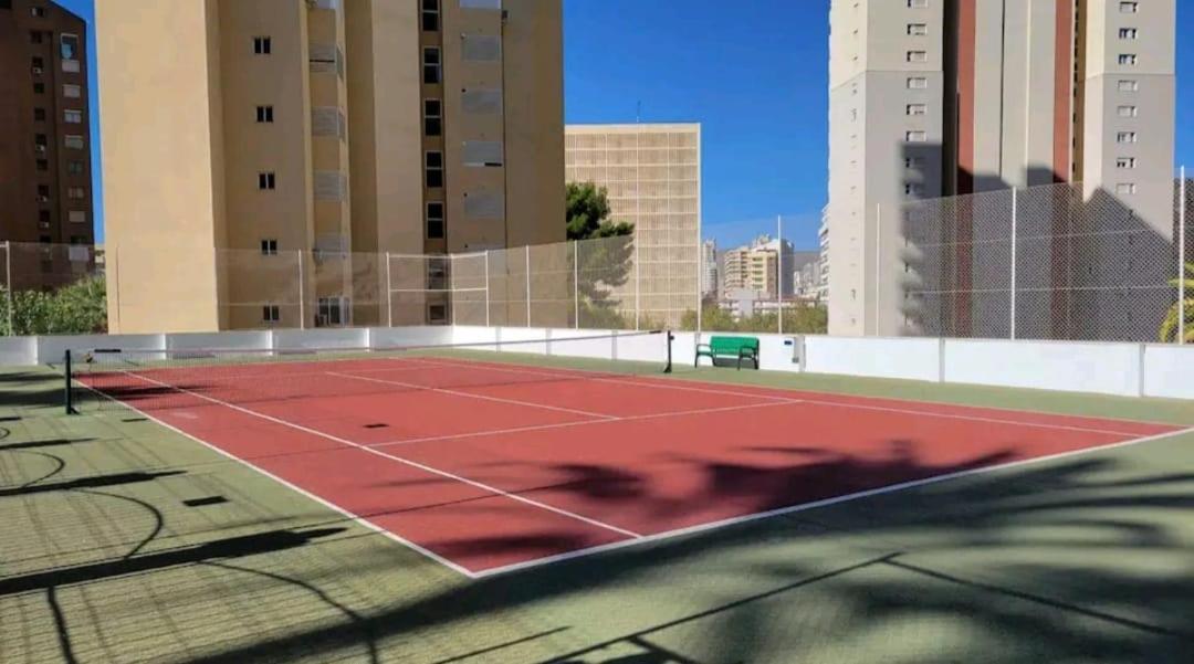 Apartament Vacanza Luxury Complex- Parking , Pool Only In The Summer , Rincon De Loix Benidorm Zewnętrze zdjęcie