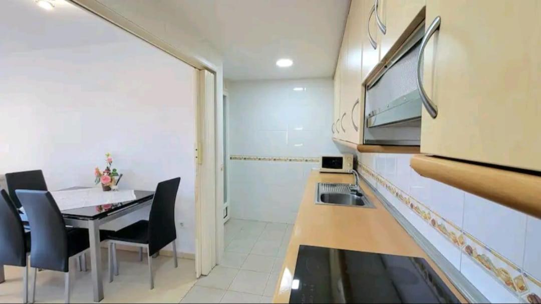 Apartament Vacanza Luxury Complex- Parking , Pool Only In The Summer , Rincon De Loix Benidorm Zewnętrze zdjęcie