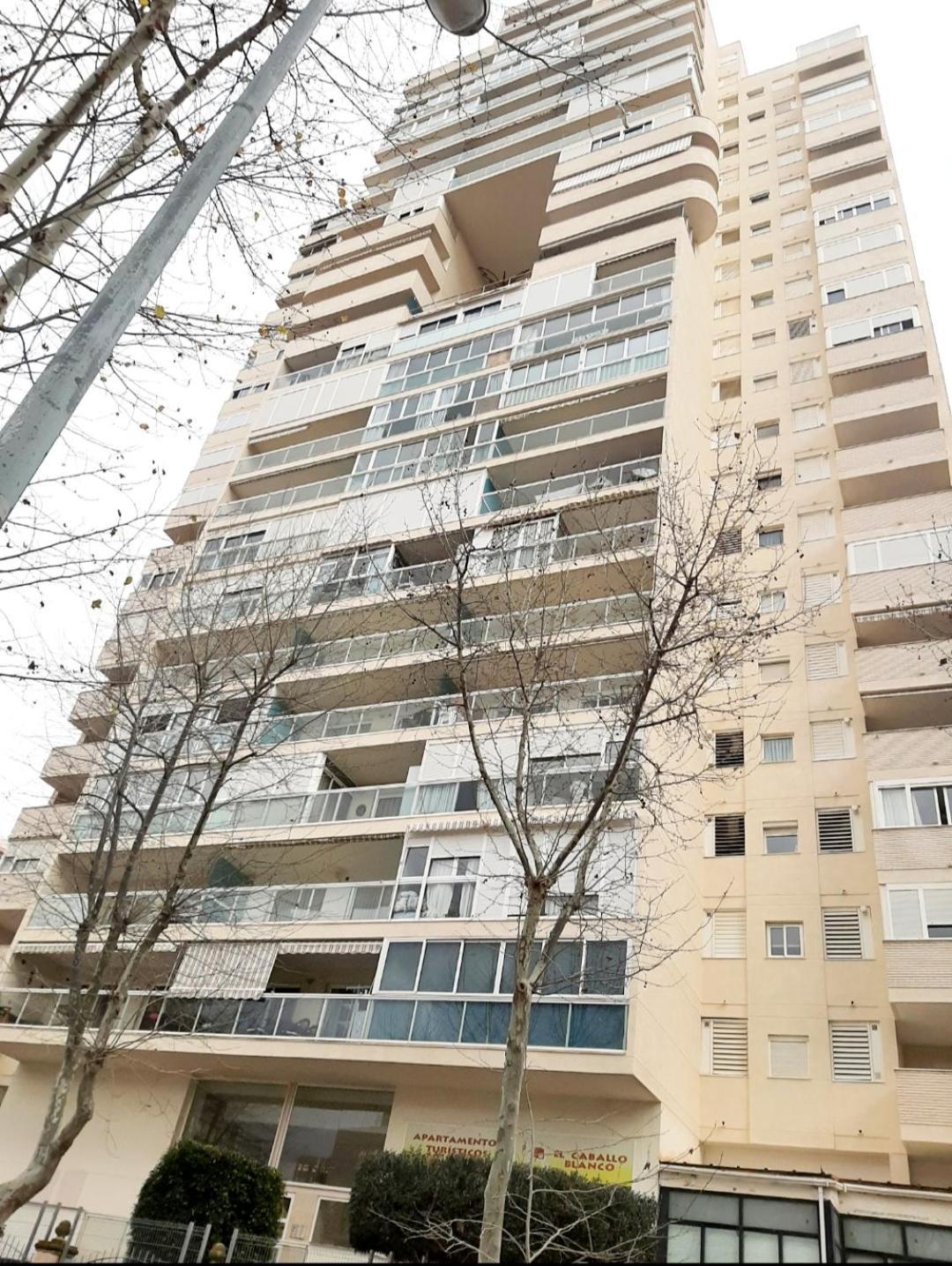 Apartament Vacanza Luxury Complex- Parking , Pool Only In The Summer , Rincon De Loix Benidorm Zewnętrze zdjęcie